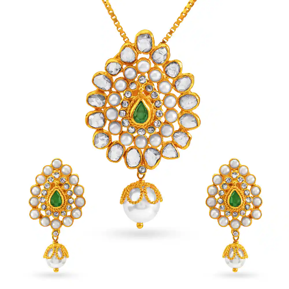Emerald and Pearl Gold Pendant