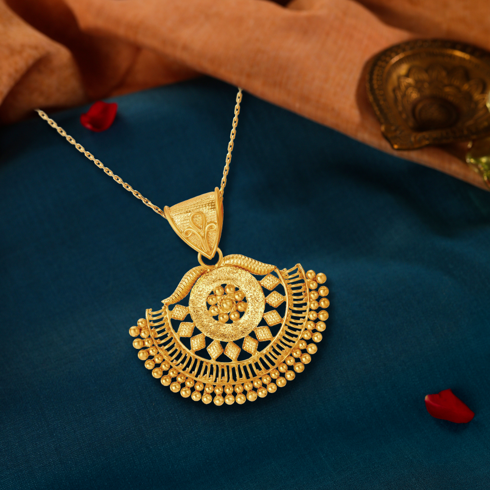 tanishq gold tie pin
