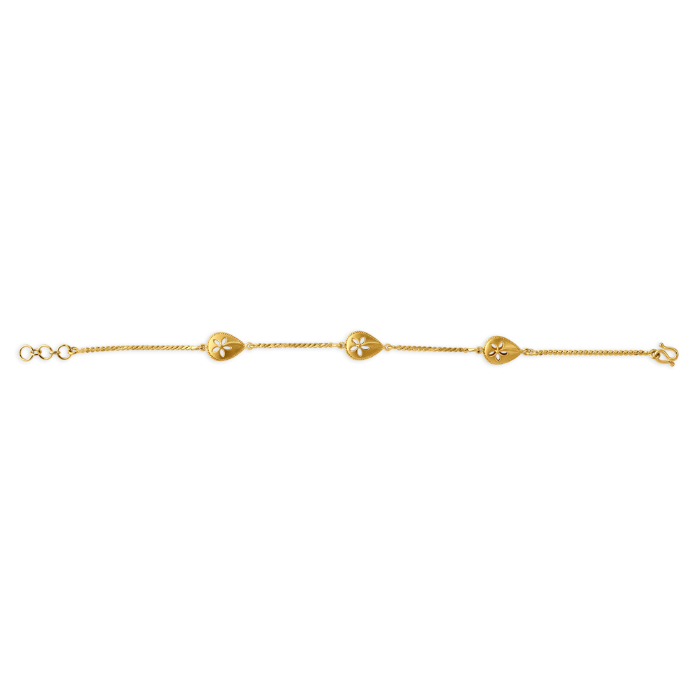 Dainty Sutton Bracelet in Gold main image 1